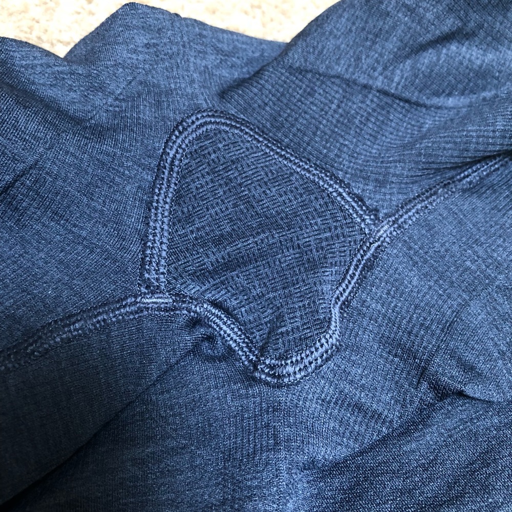 EUC Lululemon In The Flow crops - Picture 4 of 6